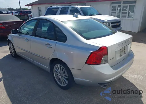 2011 Volvo S40 T5/T5 R-Design from USA, damaged, VIN YV1672MS5B2543438